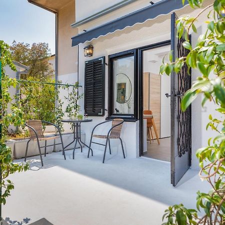3 Minutes From The Beach: Lovely Studio Apartment Pula Exterior photo