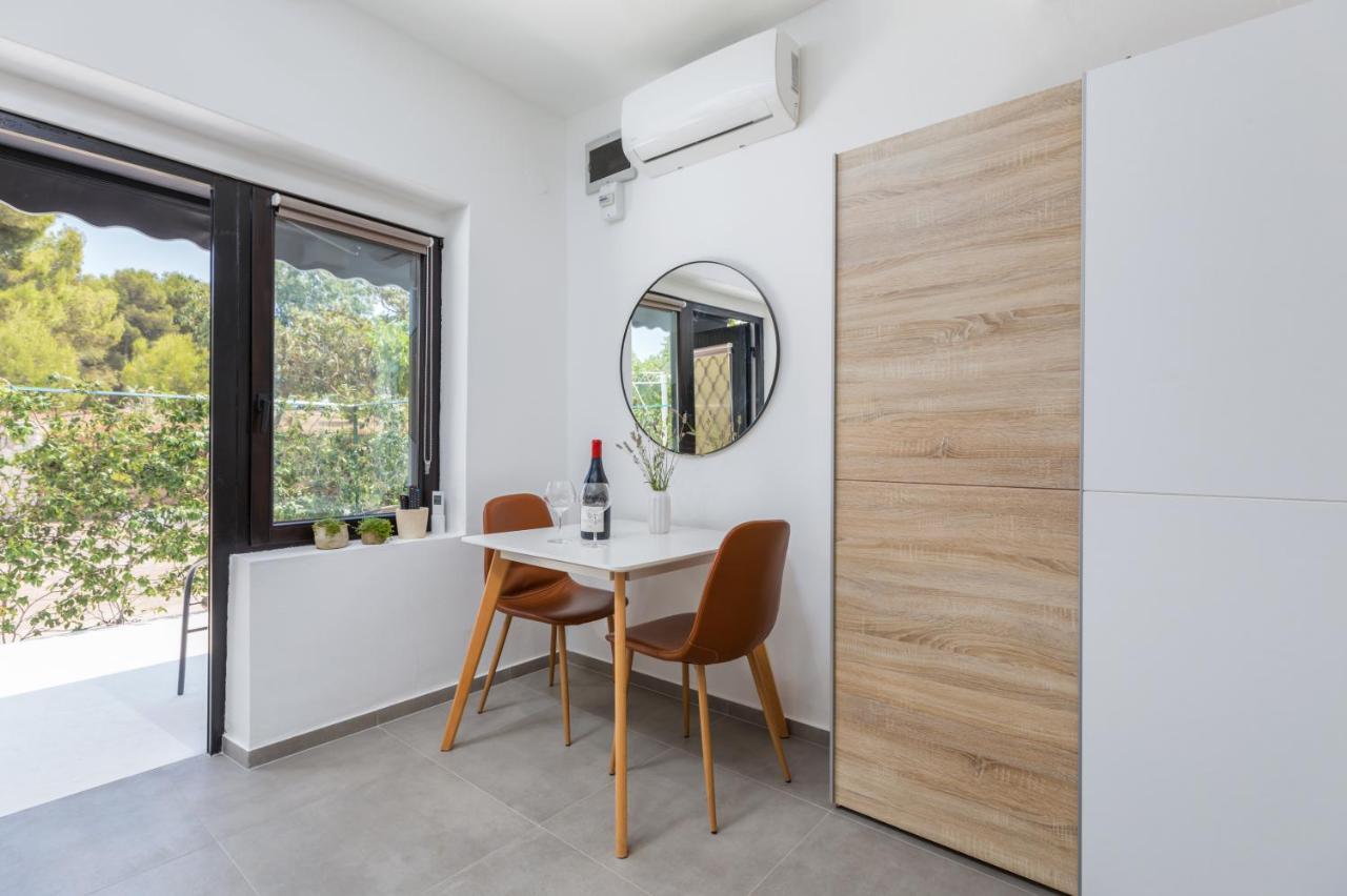 3 Minutes From The Beach: Lovely Studio Apartment Pula Exterior photo