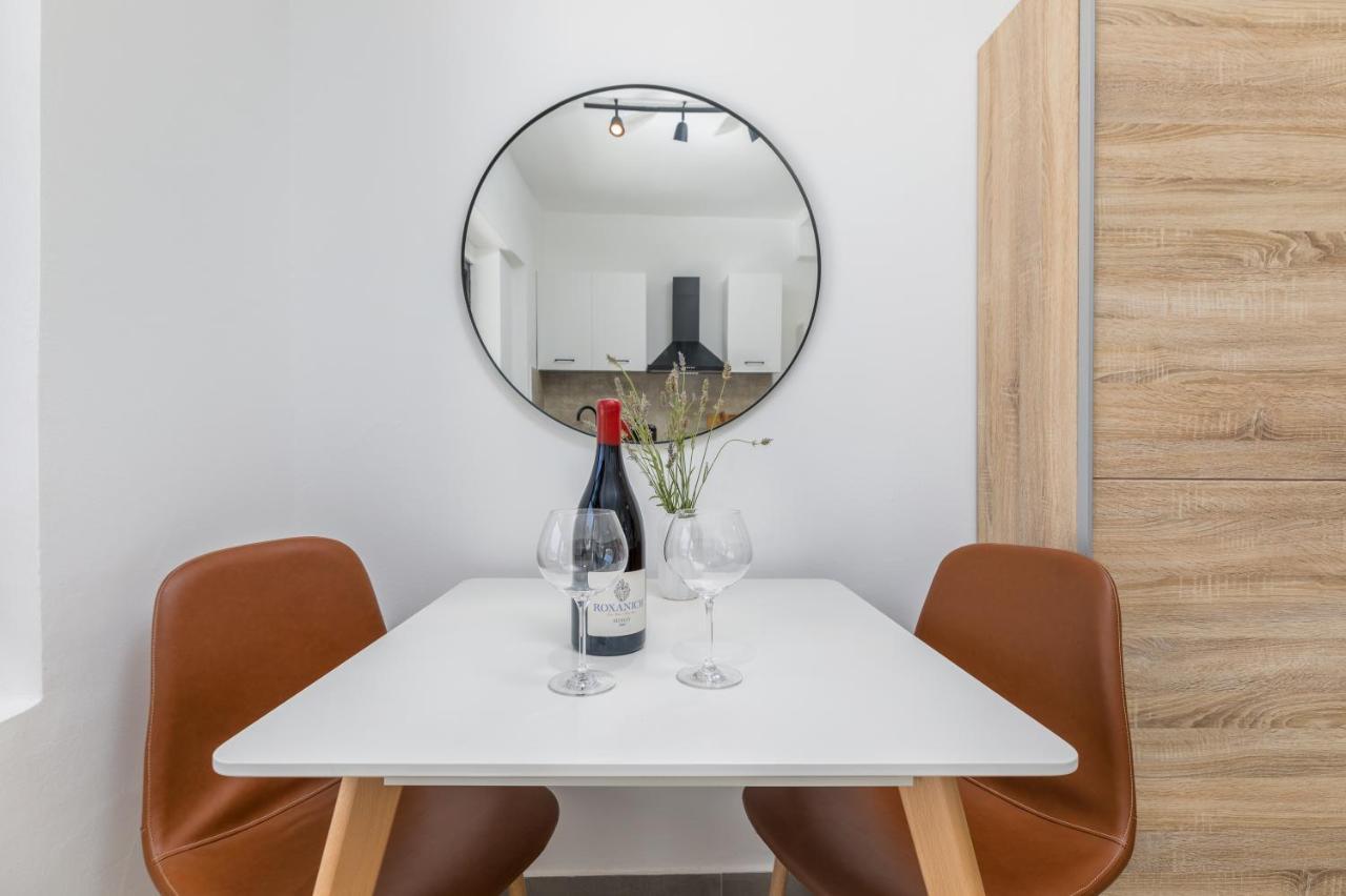 3 Minutes From The Beach: Lovely Studio Apartment Pula Exterior photo