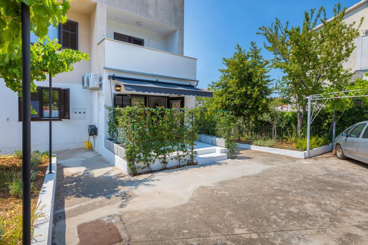 3 Minutes From The Beach: Lovely Studio Apartment Pula Exterior photo